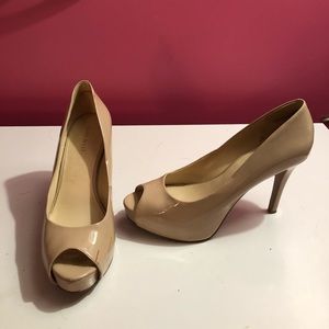 Nine west nude peep toe pumps